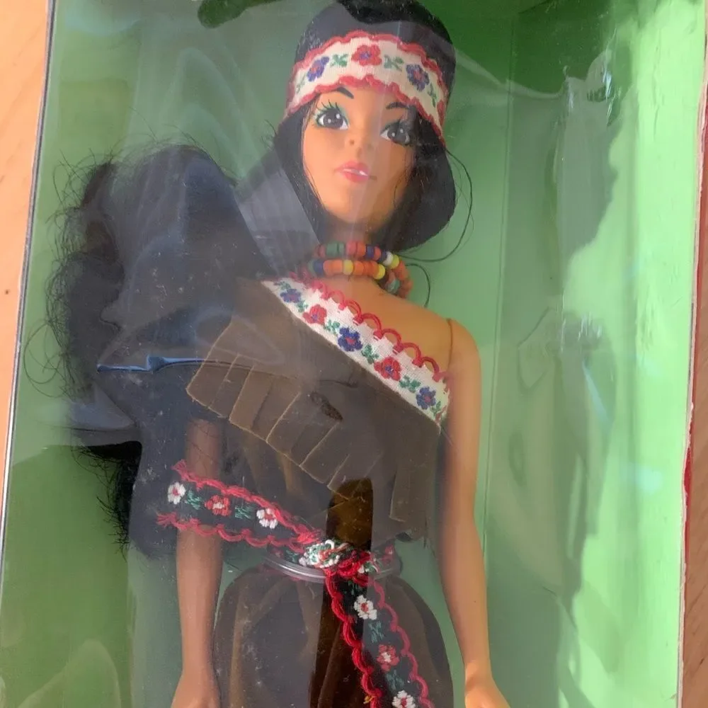 Pocahontas Chief Powhatan’s Daughter Doll